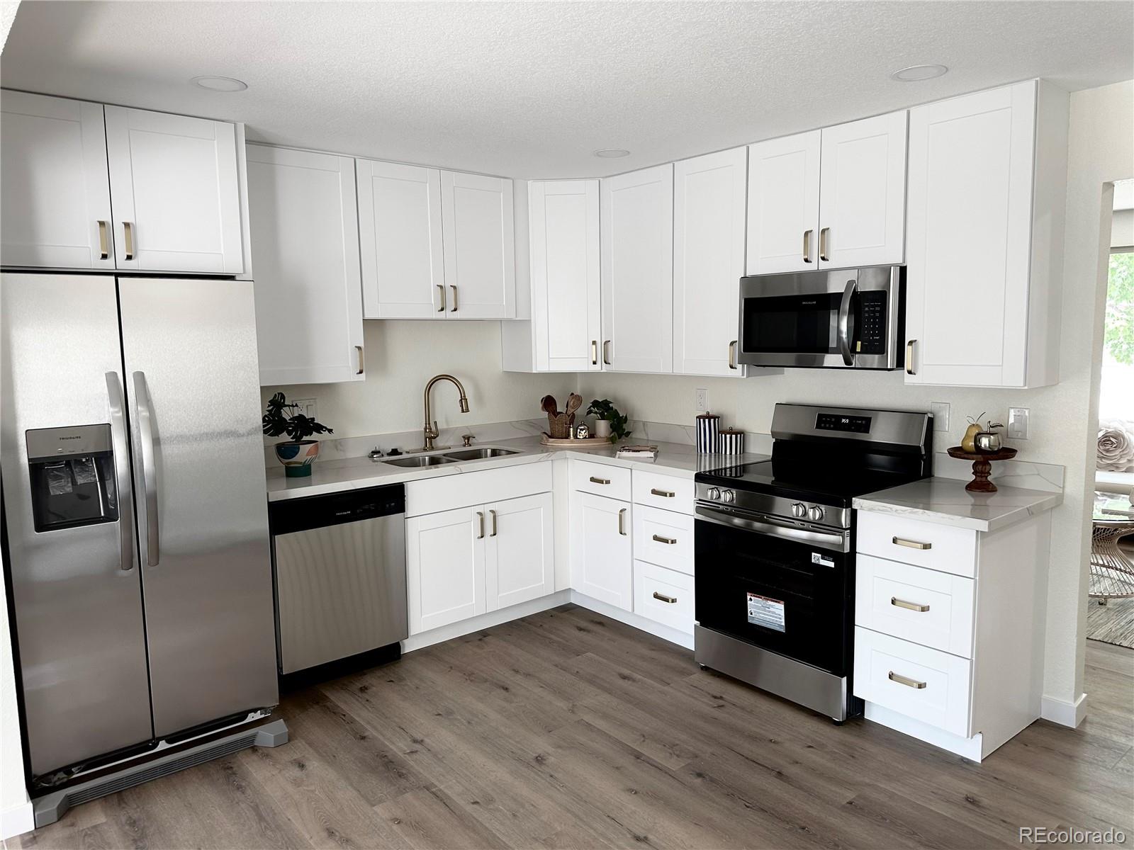 MLS Image #5 for 2560 s sable way,aurora, Colorado