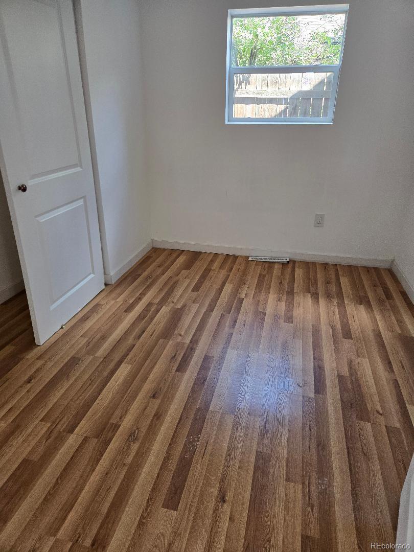 MLS Image #10 for 1525  roslyn street,denver, Colorado