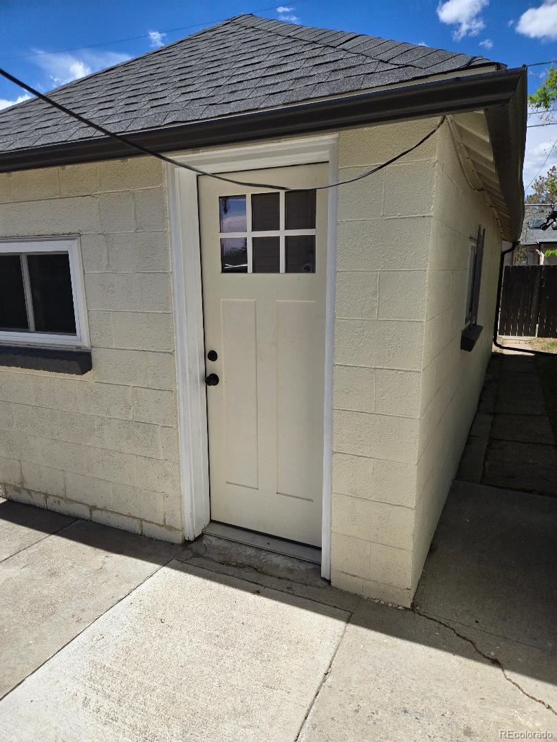 MLS Image #3 for 1525  roslyn street,denver, Colorado