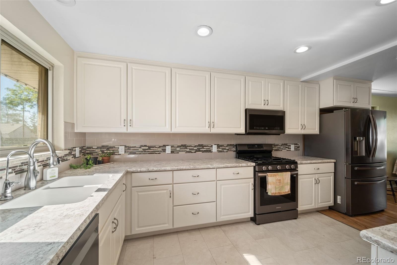 MLS Image #11 for 5620  cody street,arvada, Colorado
