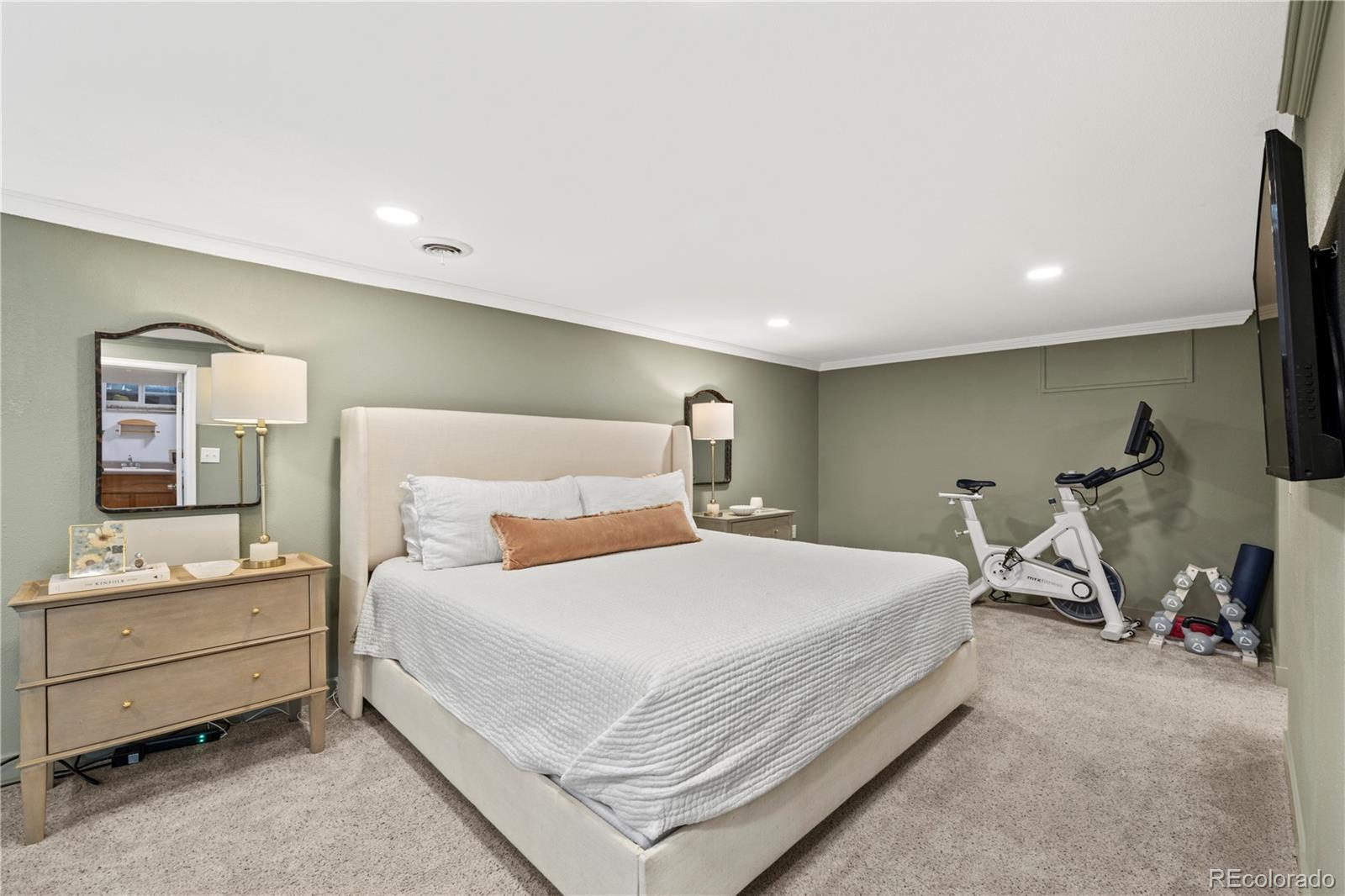 MLS Image #12 for 4374 s galapago street,englewood, Colorado