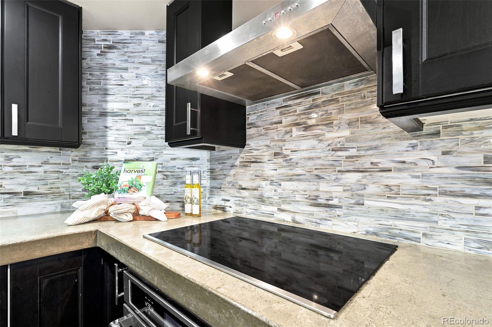 MLS Image #6 for 350  detroit street 103,denver, Colorado