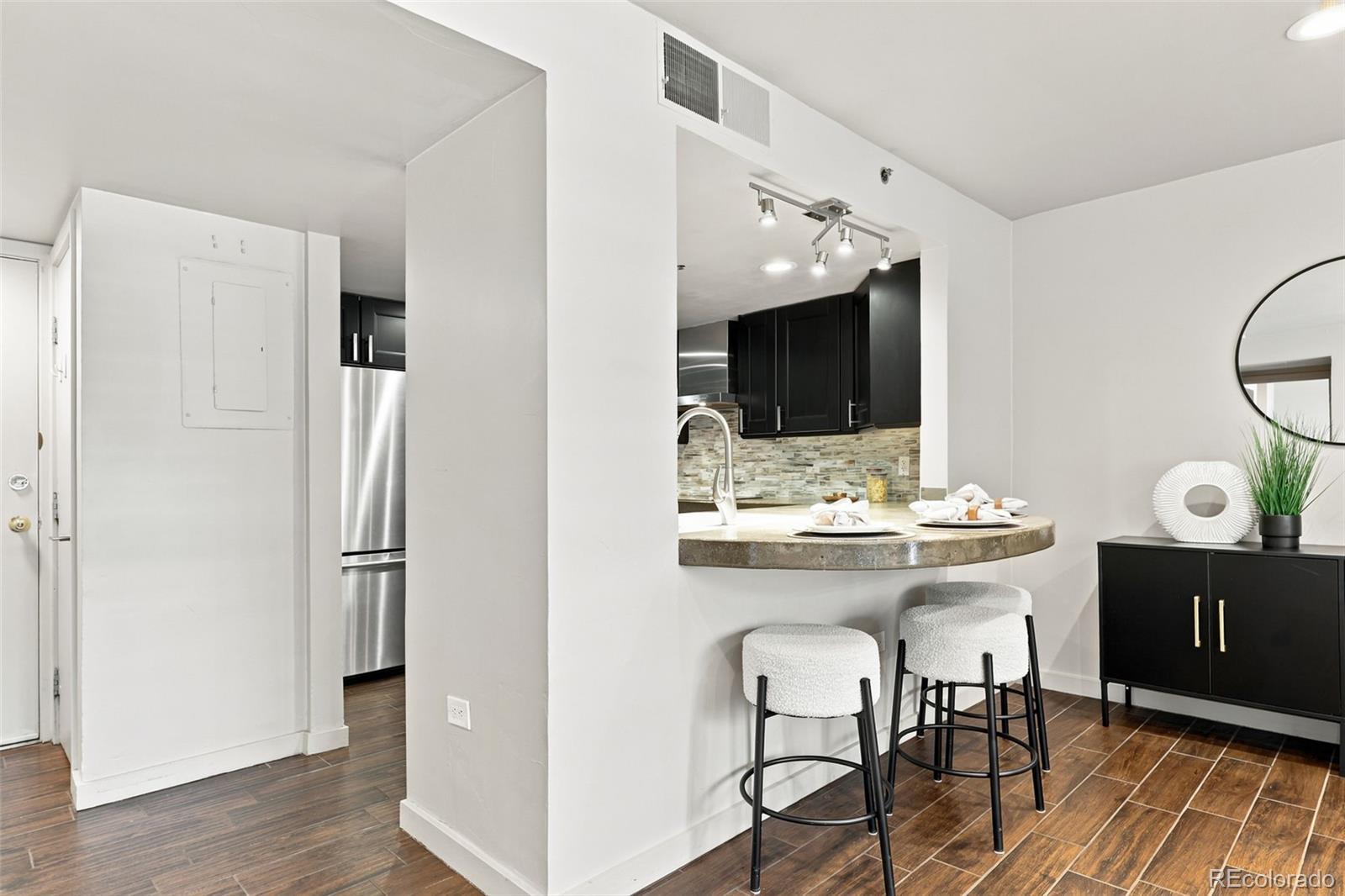 MLS Image #9 for 350  detroit street 103,denver, Colorado