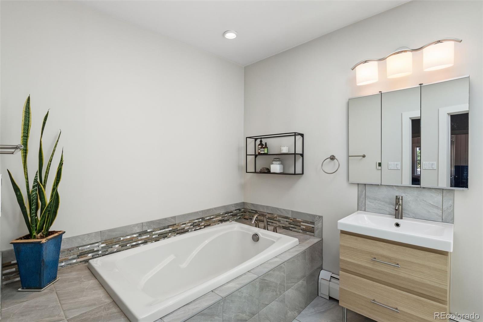 MLS Image #16 for 1414 n cascade avenue,colorado springs, Colorado