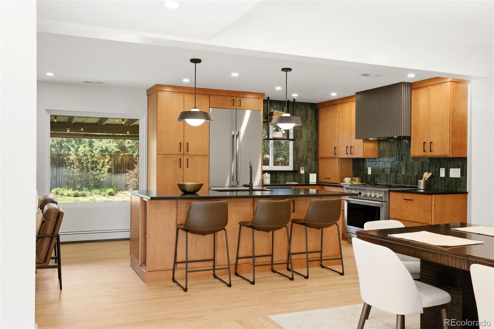 MLS Image #13 for 613 s oneida way,denver, Colorado