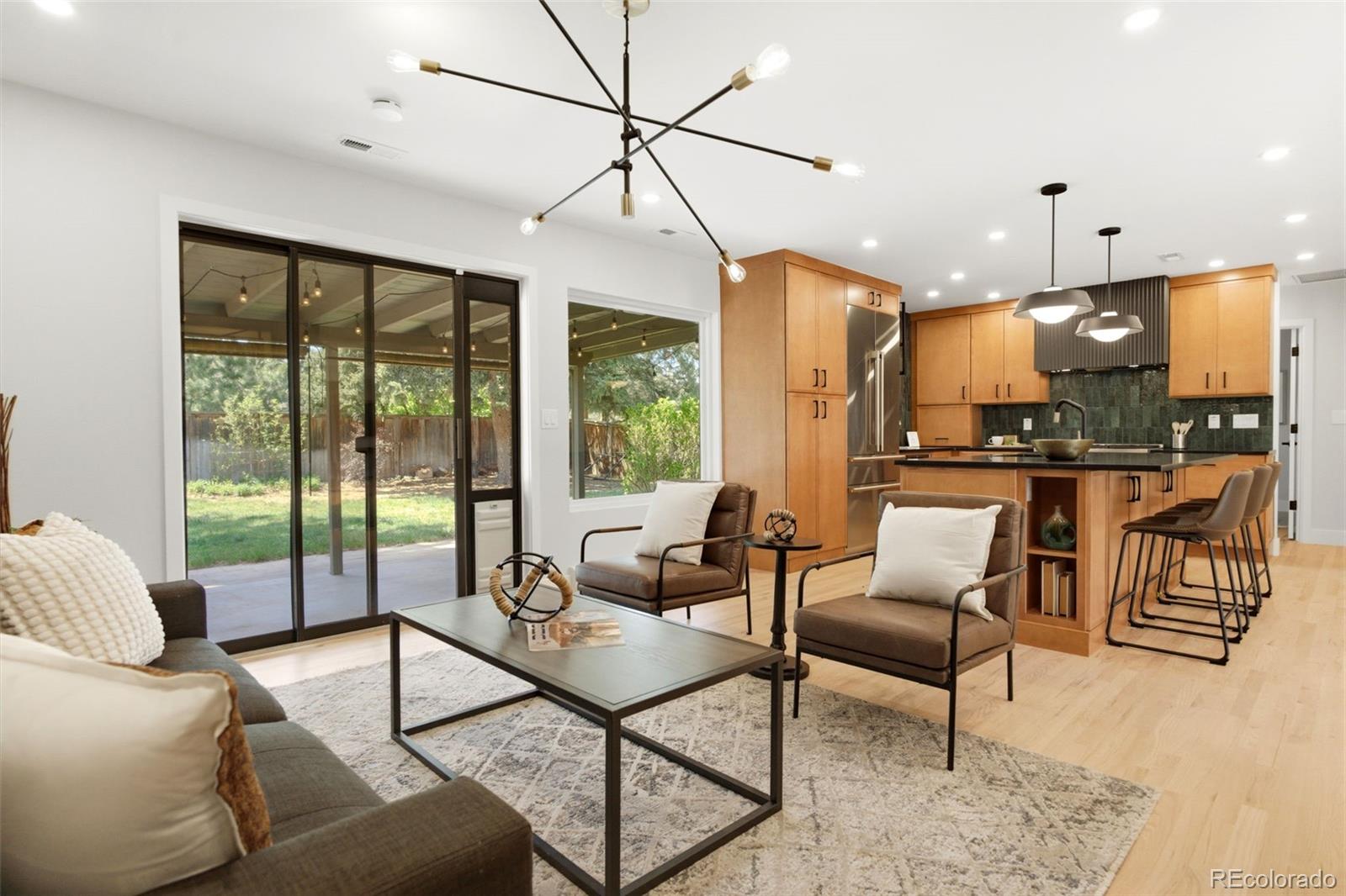MLS Image #19 for 613 s oneida way,denver, Colorado