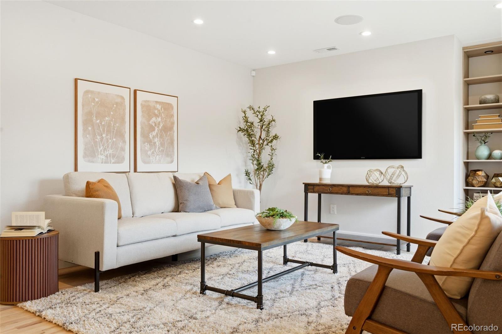MLS Image #7 for 613 s oneida way,denver, Colorado