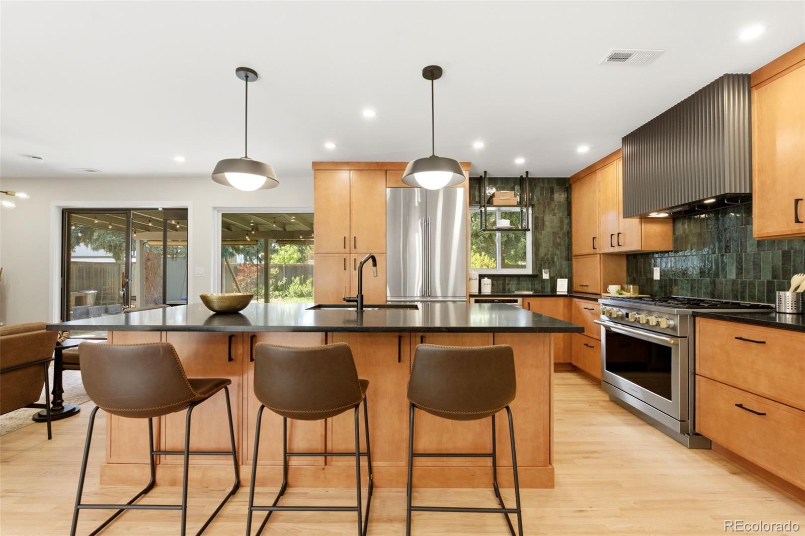 MLS Image #9 for 613 s oneida way,denver, Colorado