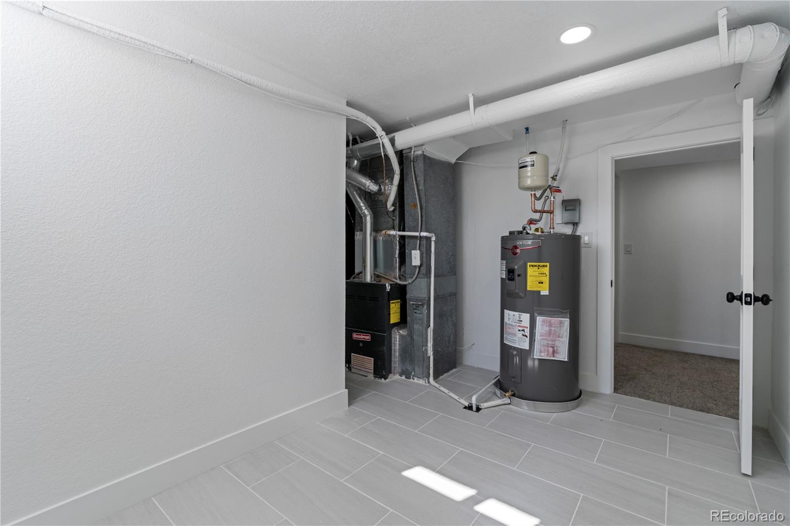 MLS Image #31 for 480 s krameria street,denver, Colorado