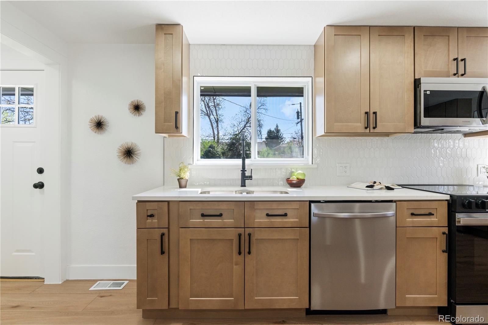 MLS Image #36 for 480 s krameria street,denver, Colorado