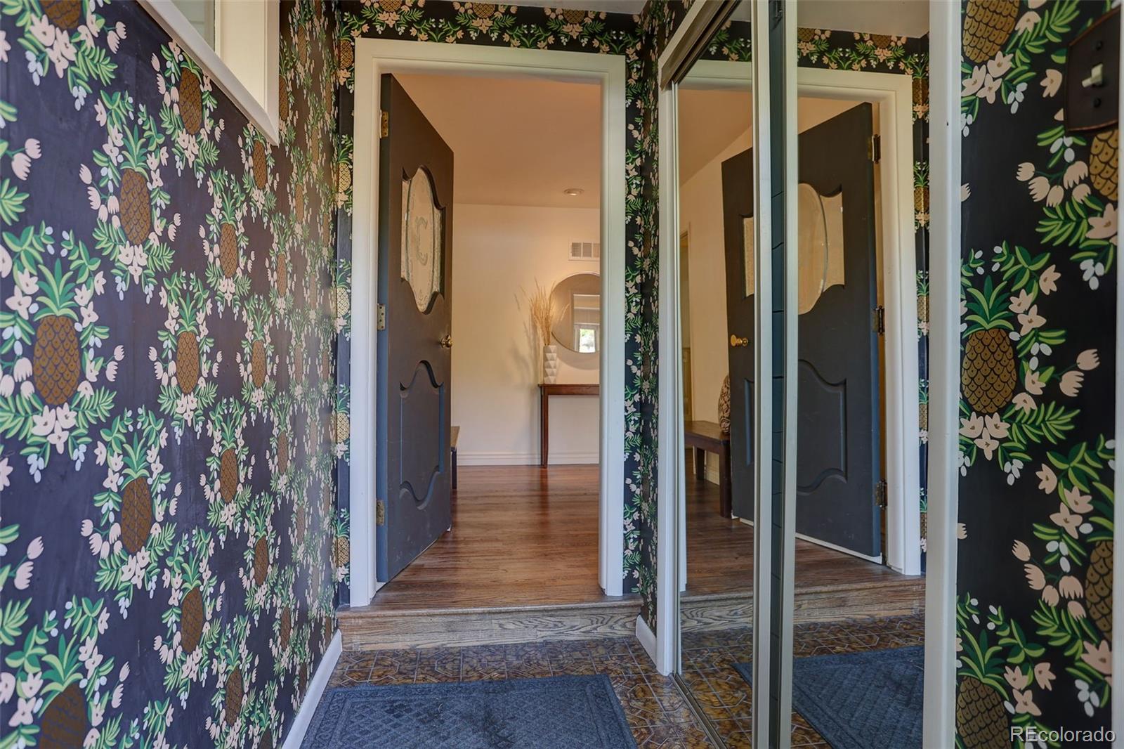 MLS Image #3 for 2717 s steele street,denver, Colorado