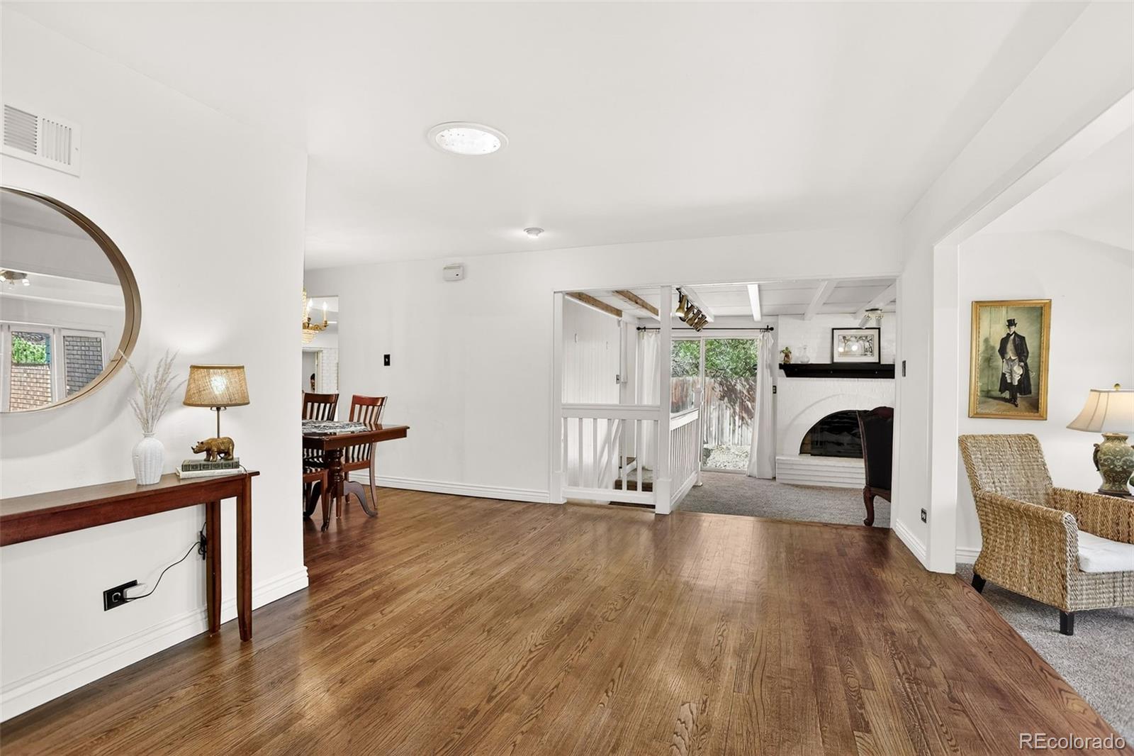 MLS Image #4 for 2717 s steele street,denver, Colorado