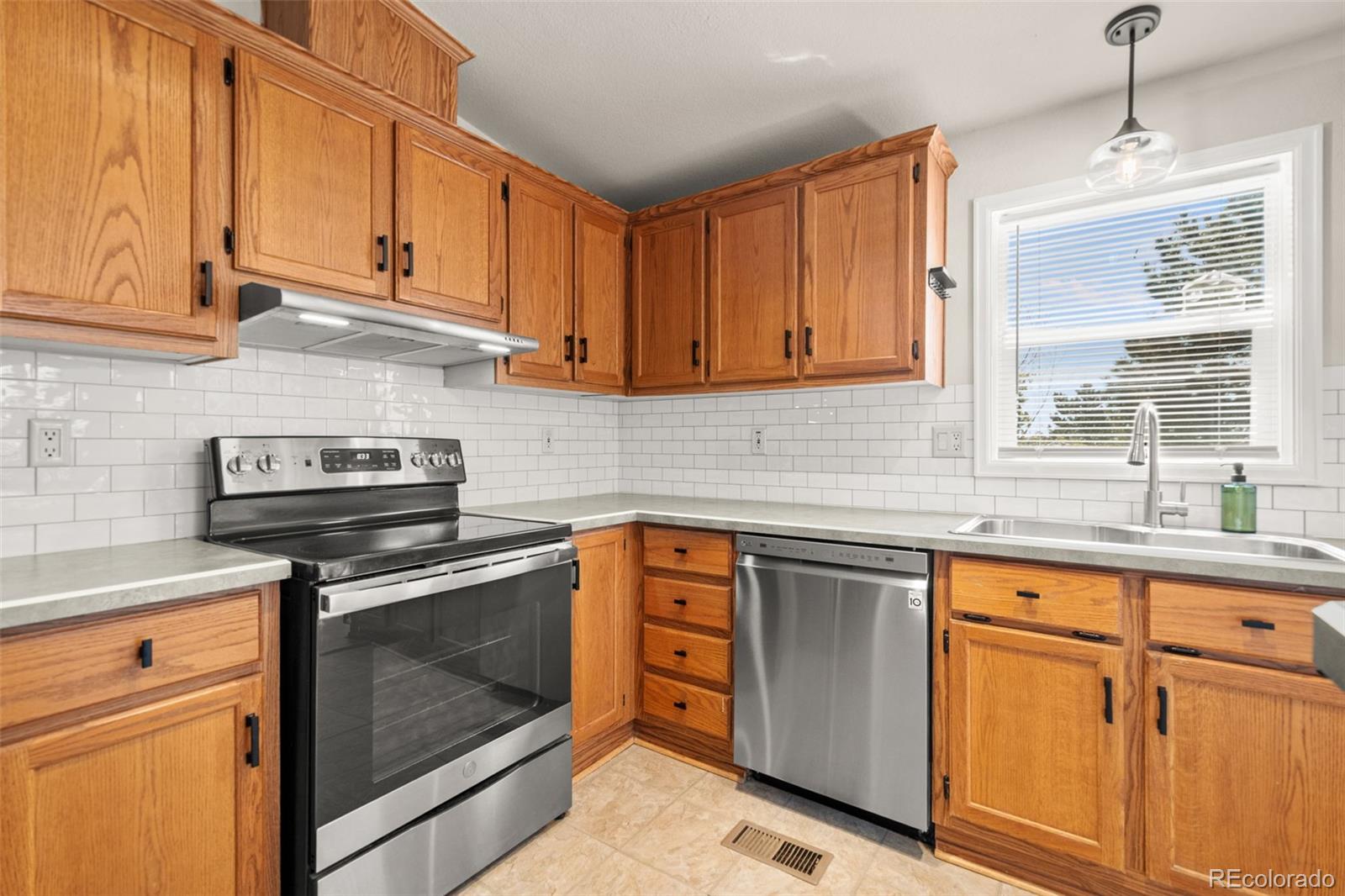 MLS Image #12 for 7641  marmot point,colorado springs, Colorado