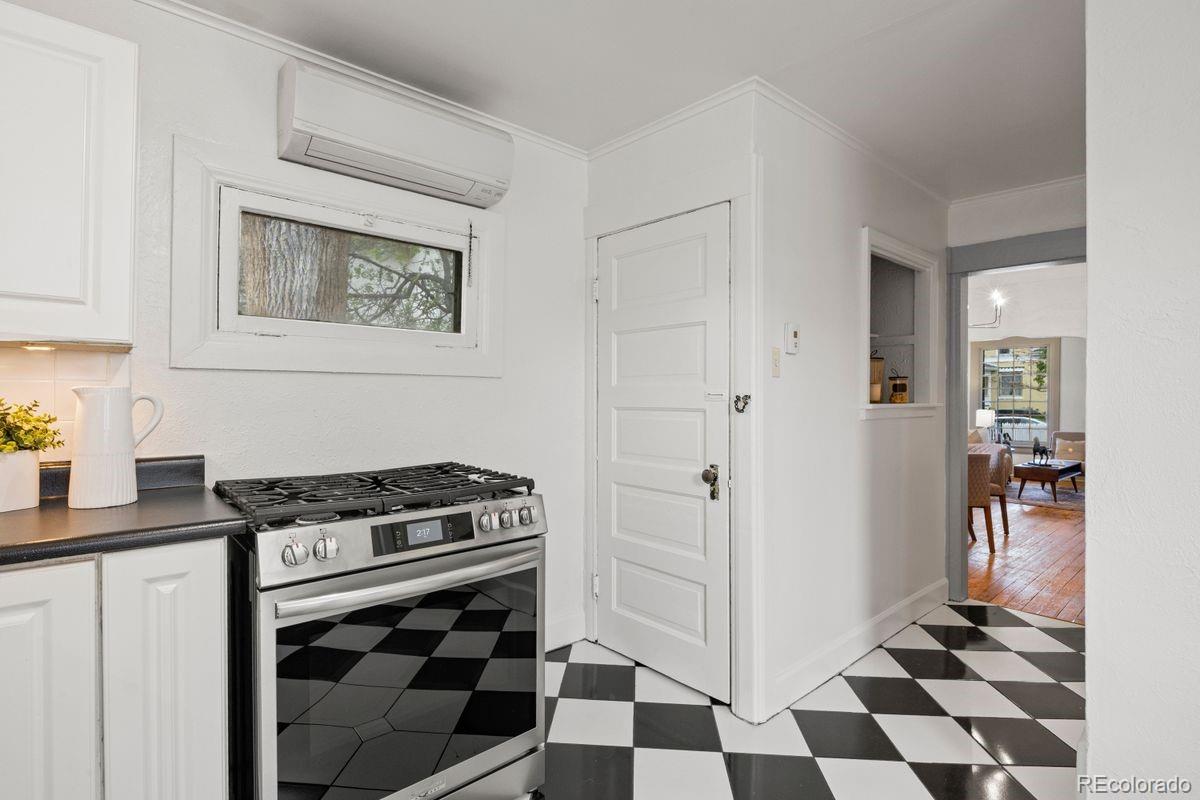MLS Image #10 for 451 n corona street,denver, Colorado