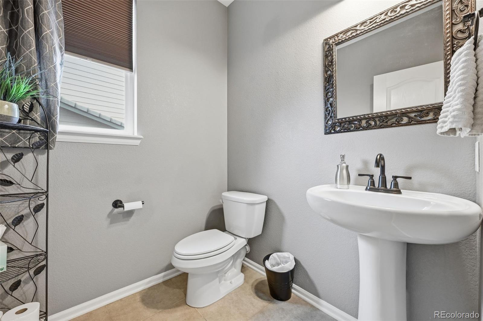 MLS Image #8 for 12896  syracuse street,thornton, Colorado