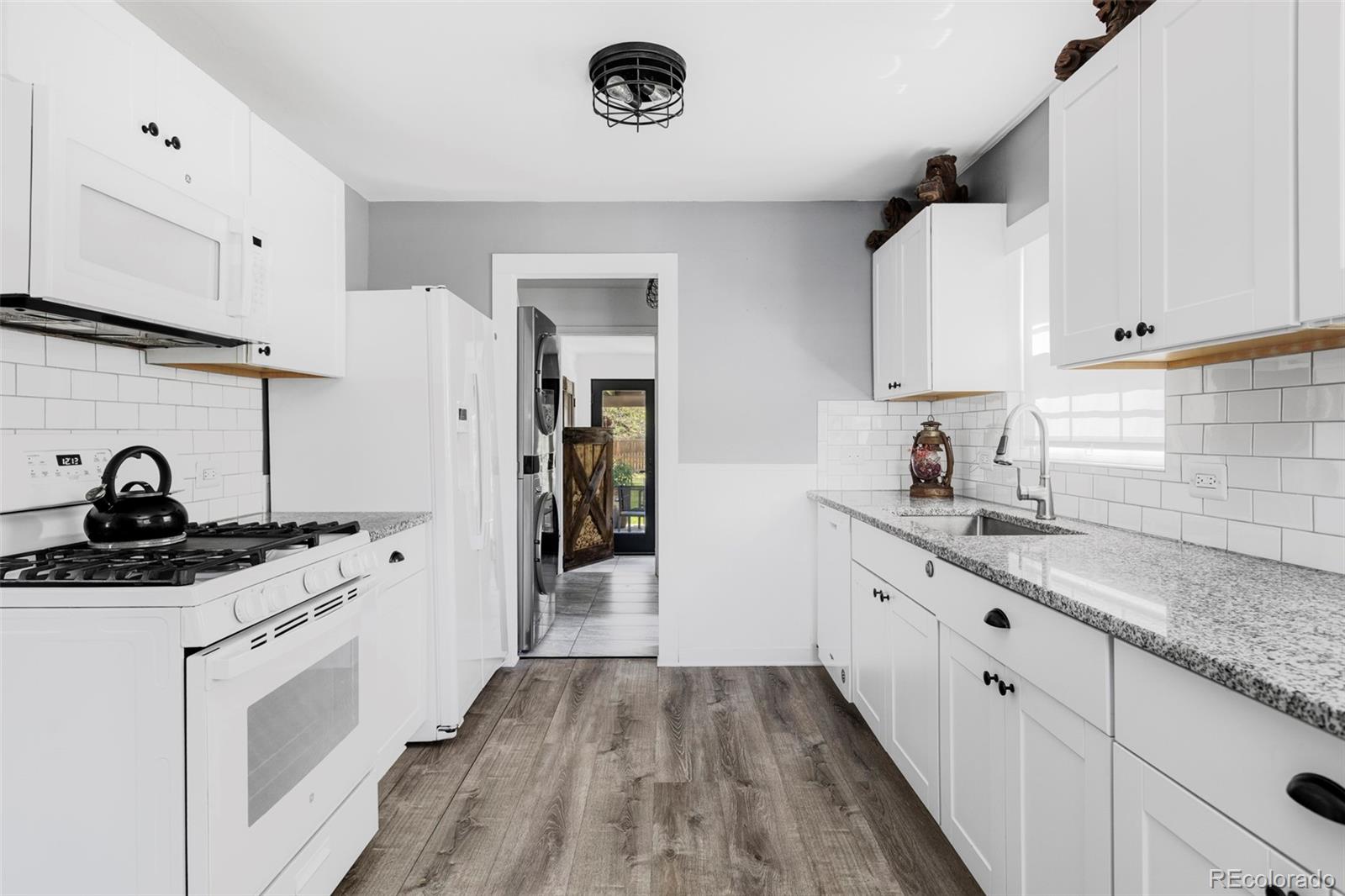 MLS Image #12 for 920 s alcott street,denver, Colorado