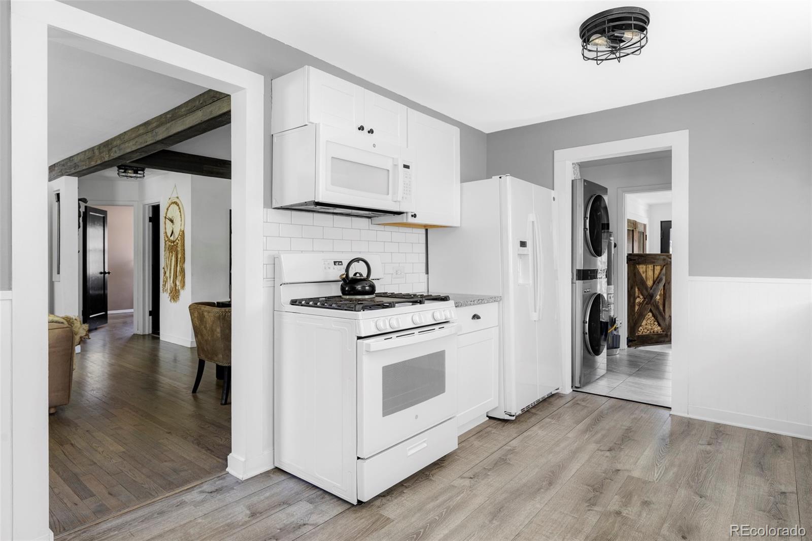 MLS Image #13 for 920 s alcott street,denver, Colorado