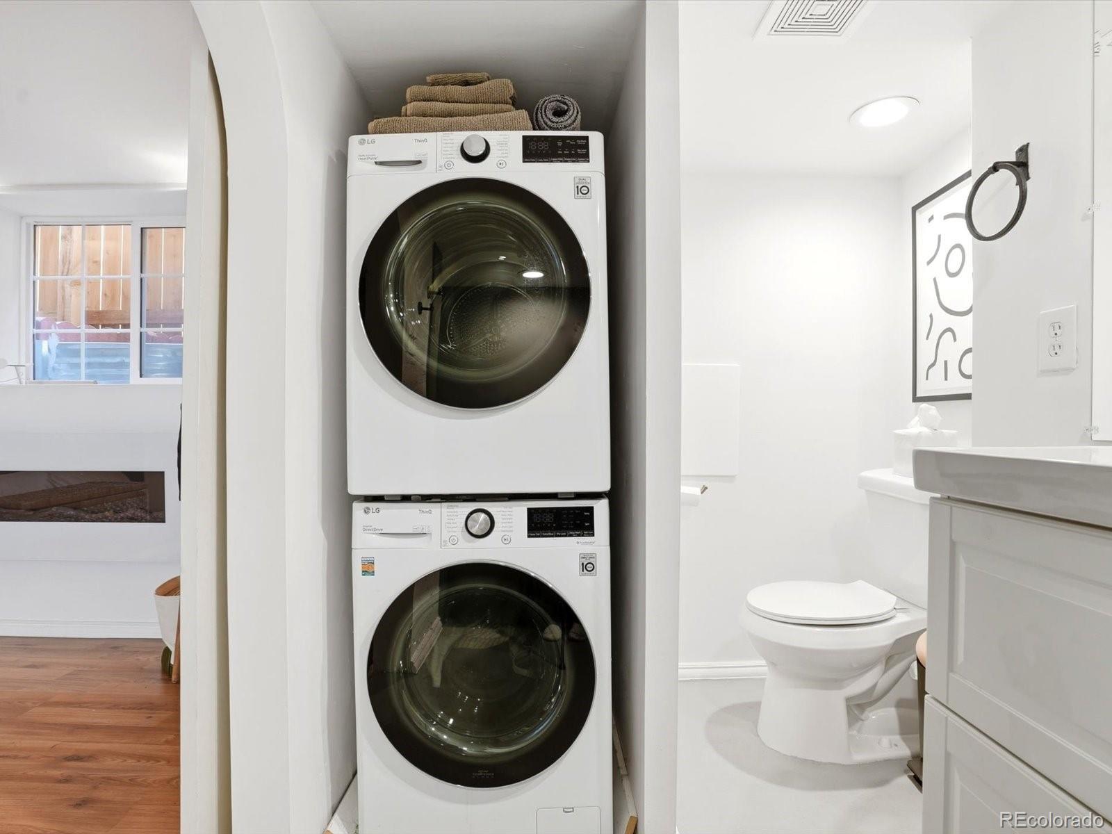 MLS Image #36 for 1007 s vine street,denver, Colorado