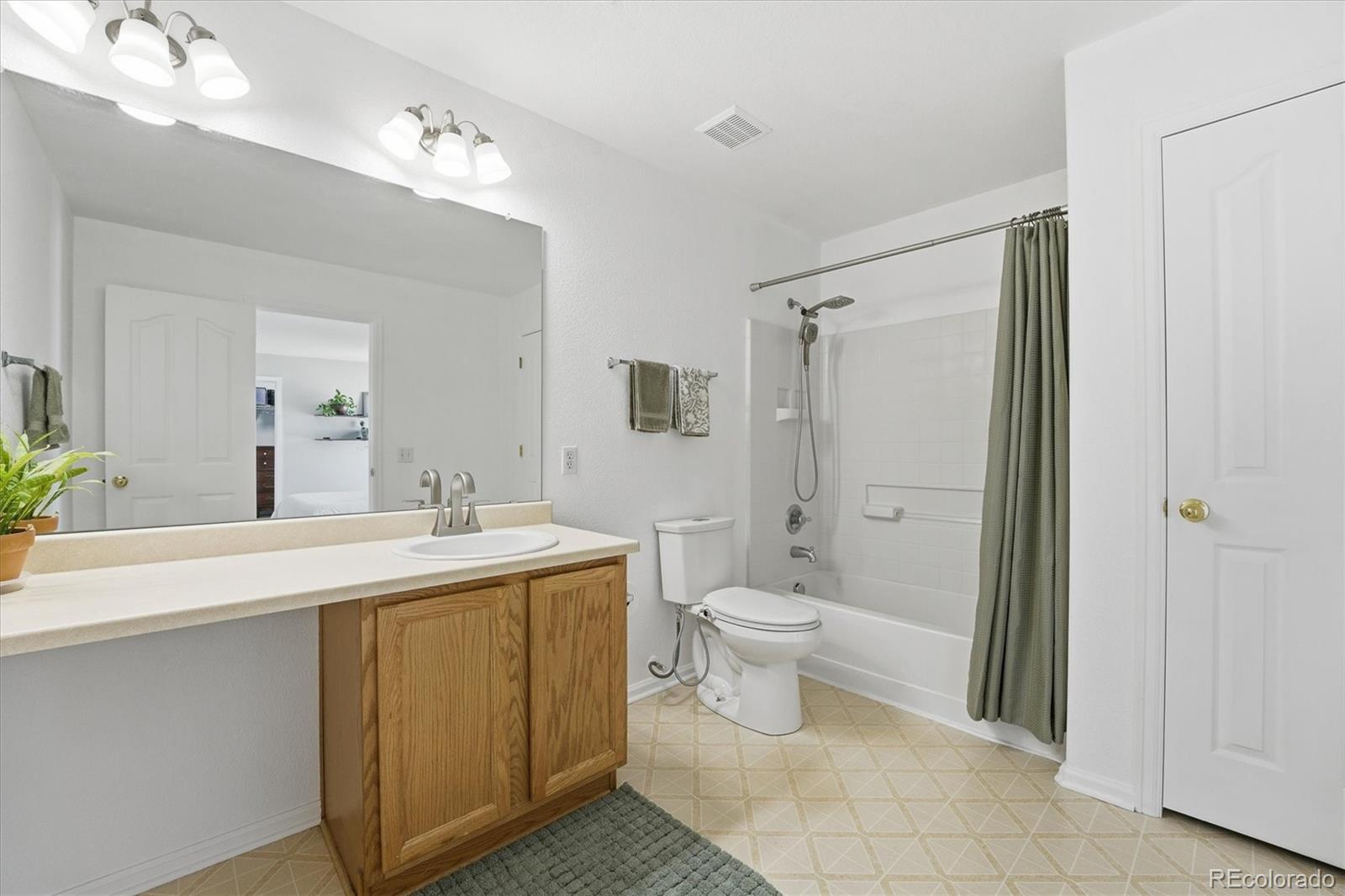 MLS Image #31 for 16097  randolph place,denver, Colorado