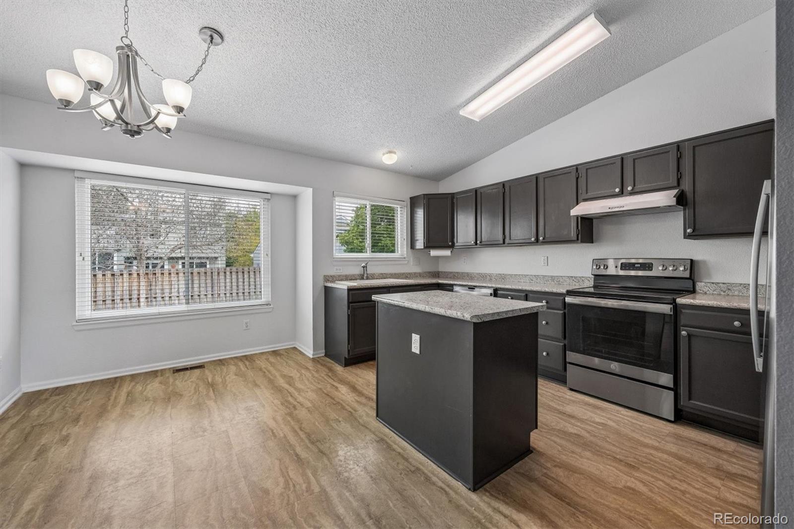 MLS Image #3 for 5662 s jebel way,centennial, Colorado