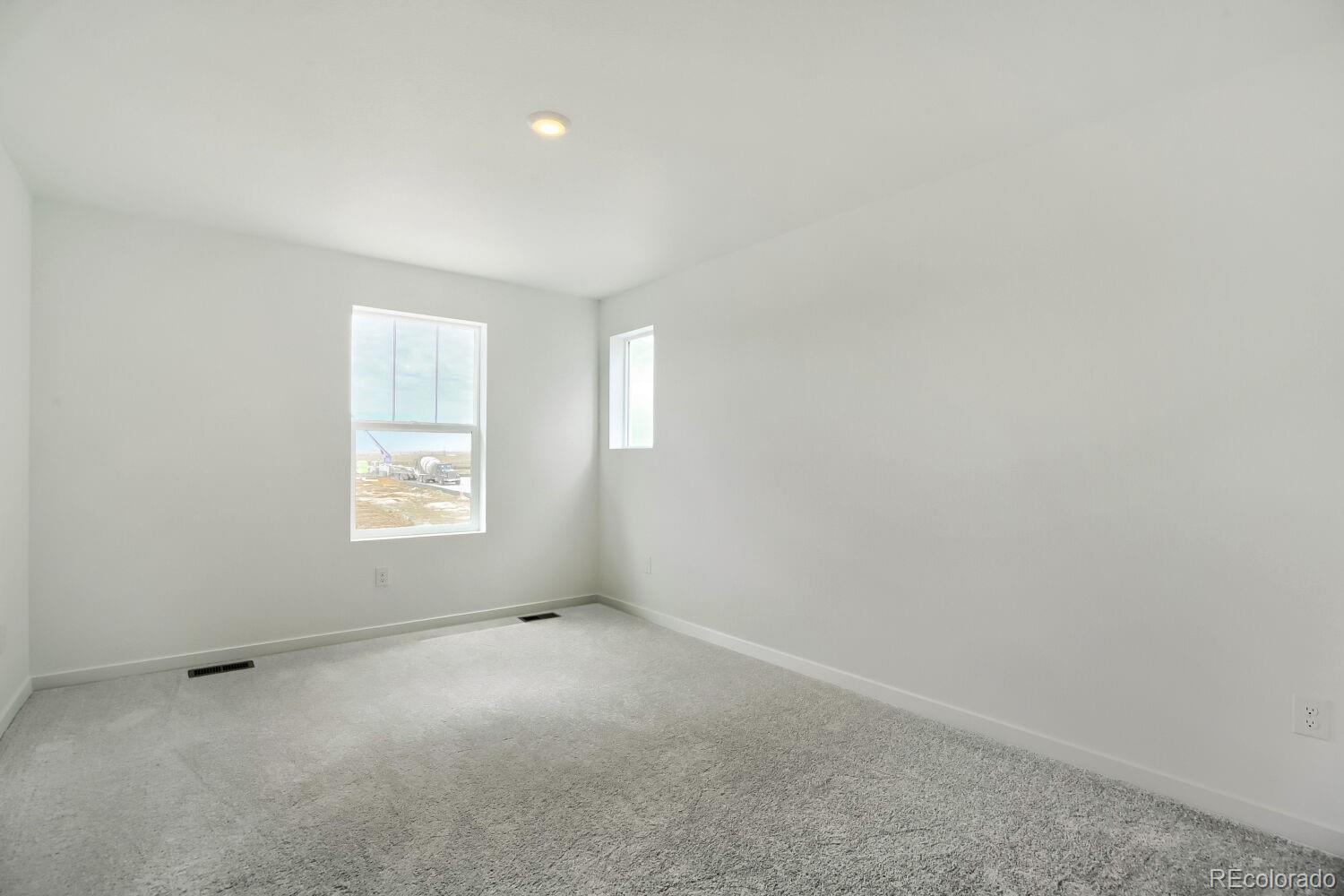 MLS Image #10 for 45947  mill avenue,bennett, Colorado