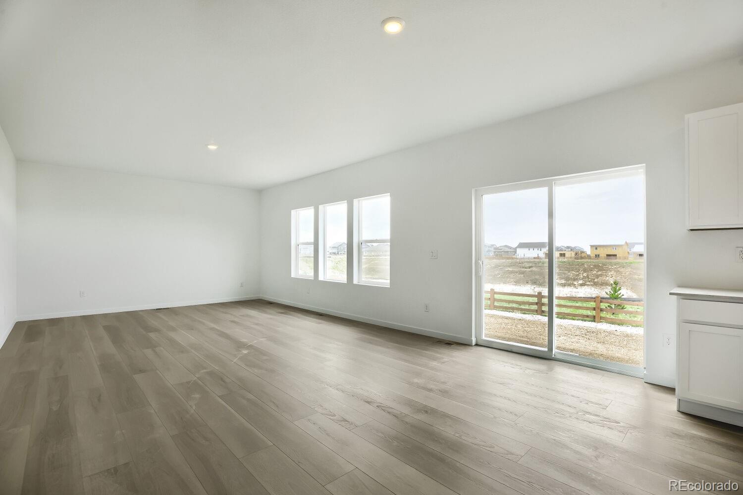 MLS Image #2 for 45947  mill avenue,bennett, Colorado