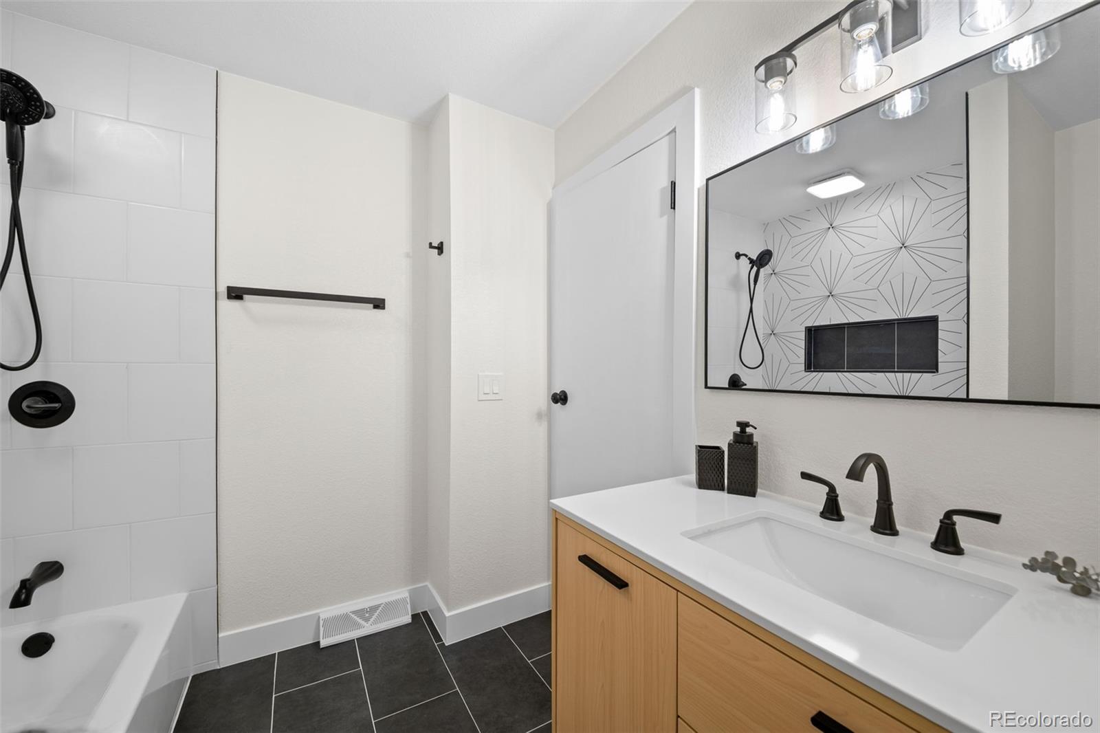 MLS Image #22 for 7345 e hinsdale place,centennial, Colorado