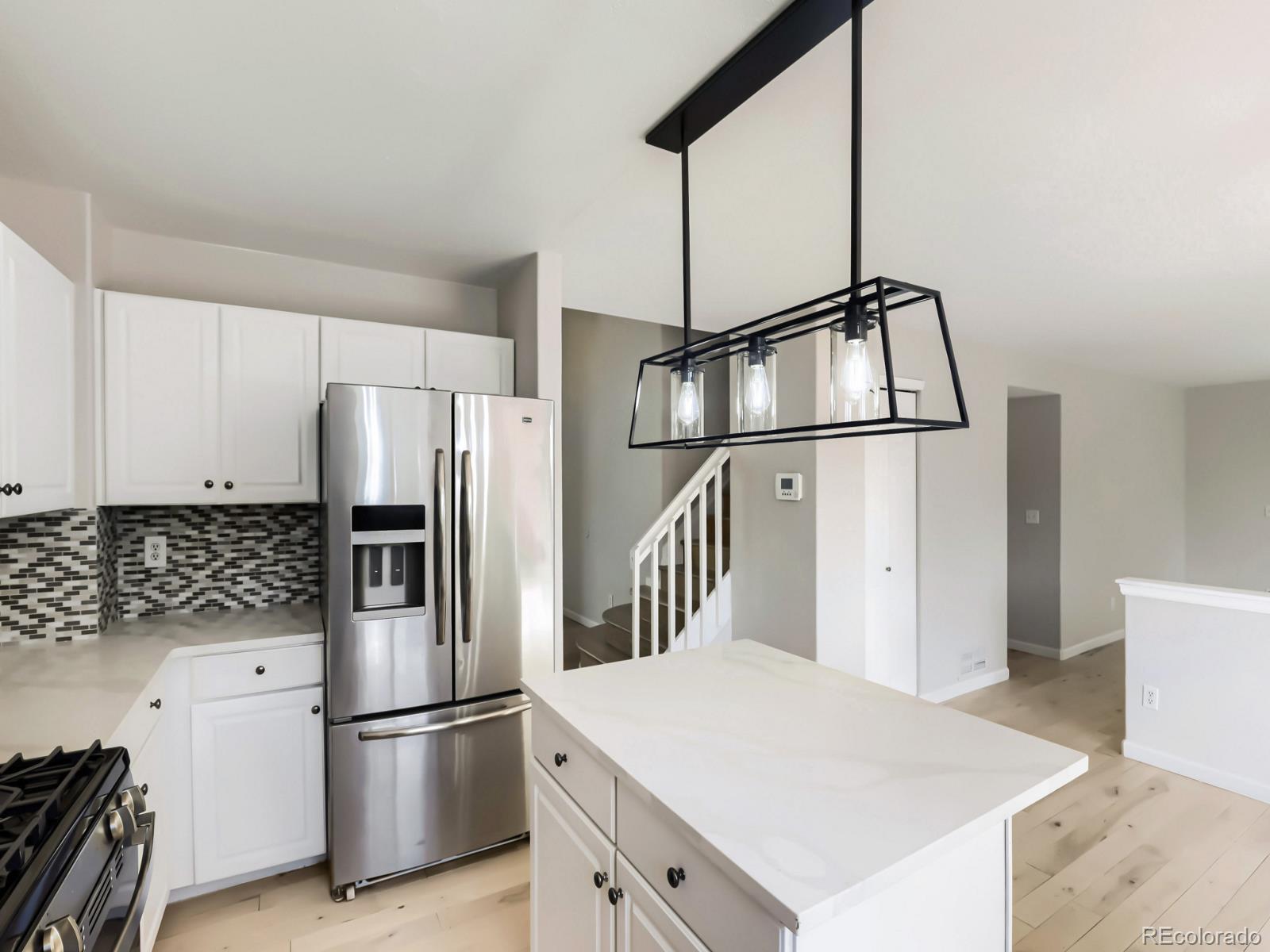 MLS Image #10 for 19372 e 41st avenue,denver, Colorado