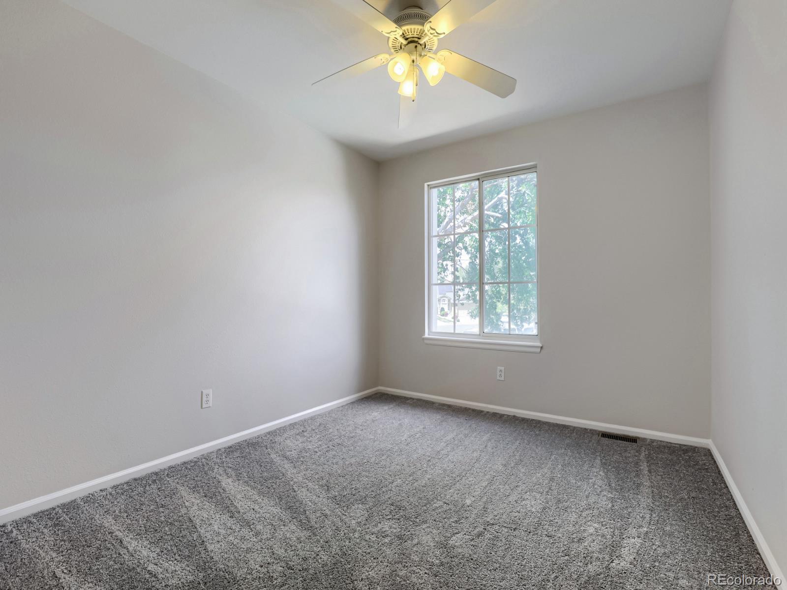 MLS Image #18 for 19372 e 41st avenue,denver, Colorado