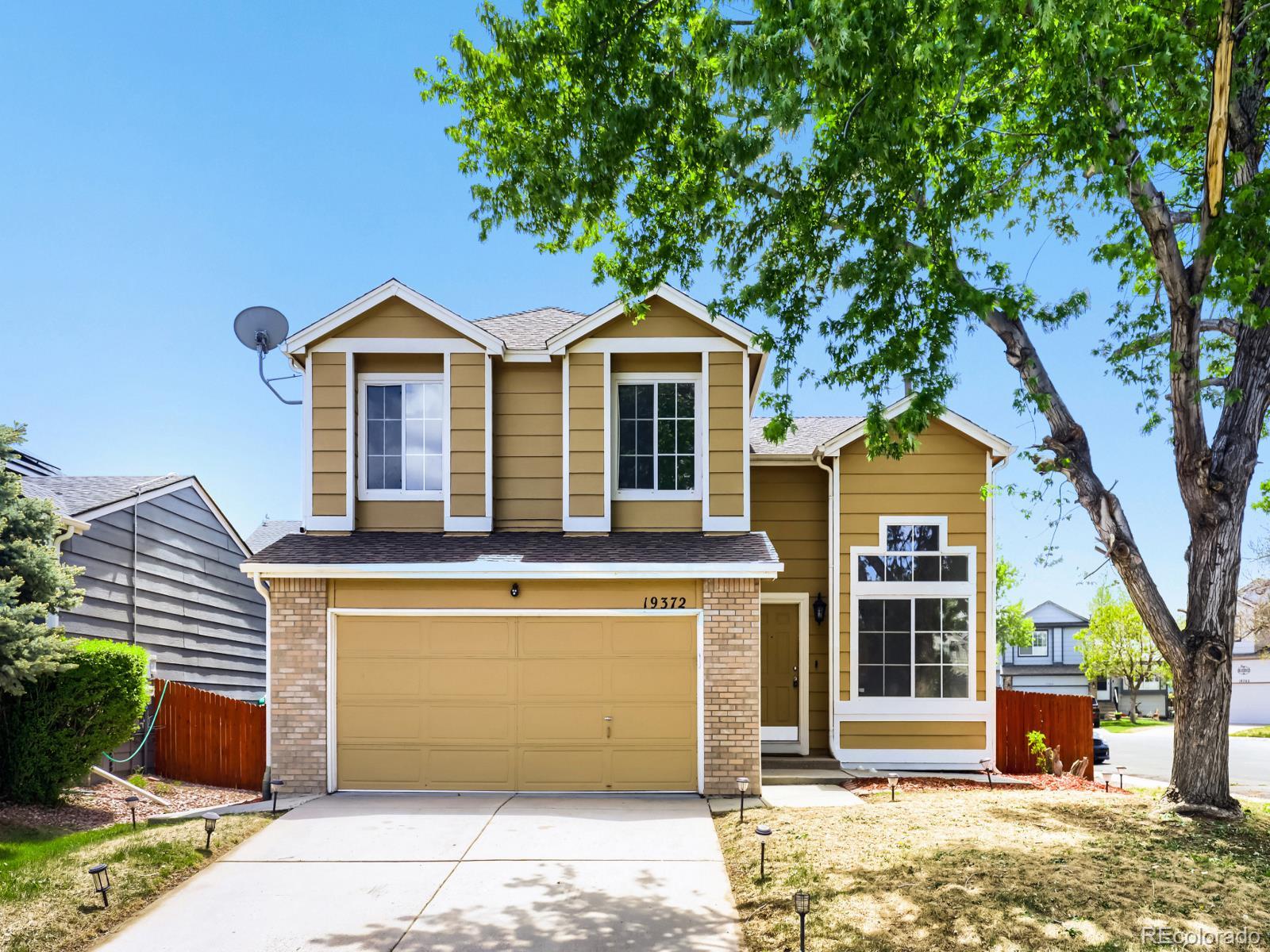 MLS Image #2 for 19372 e 41st avenue,denver, Colorado