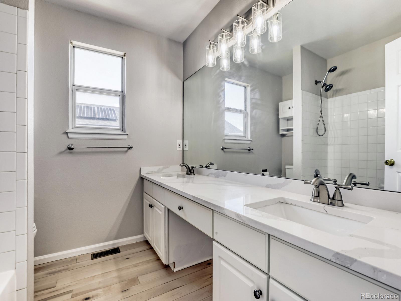 MLS Image #24 for 19372 e 41st avenue,denver, Colorado
