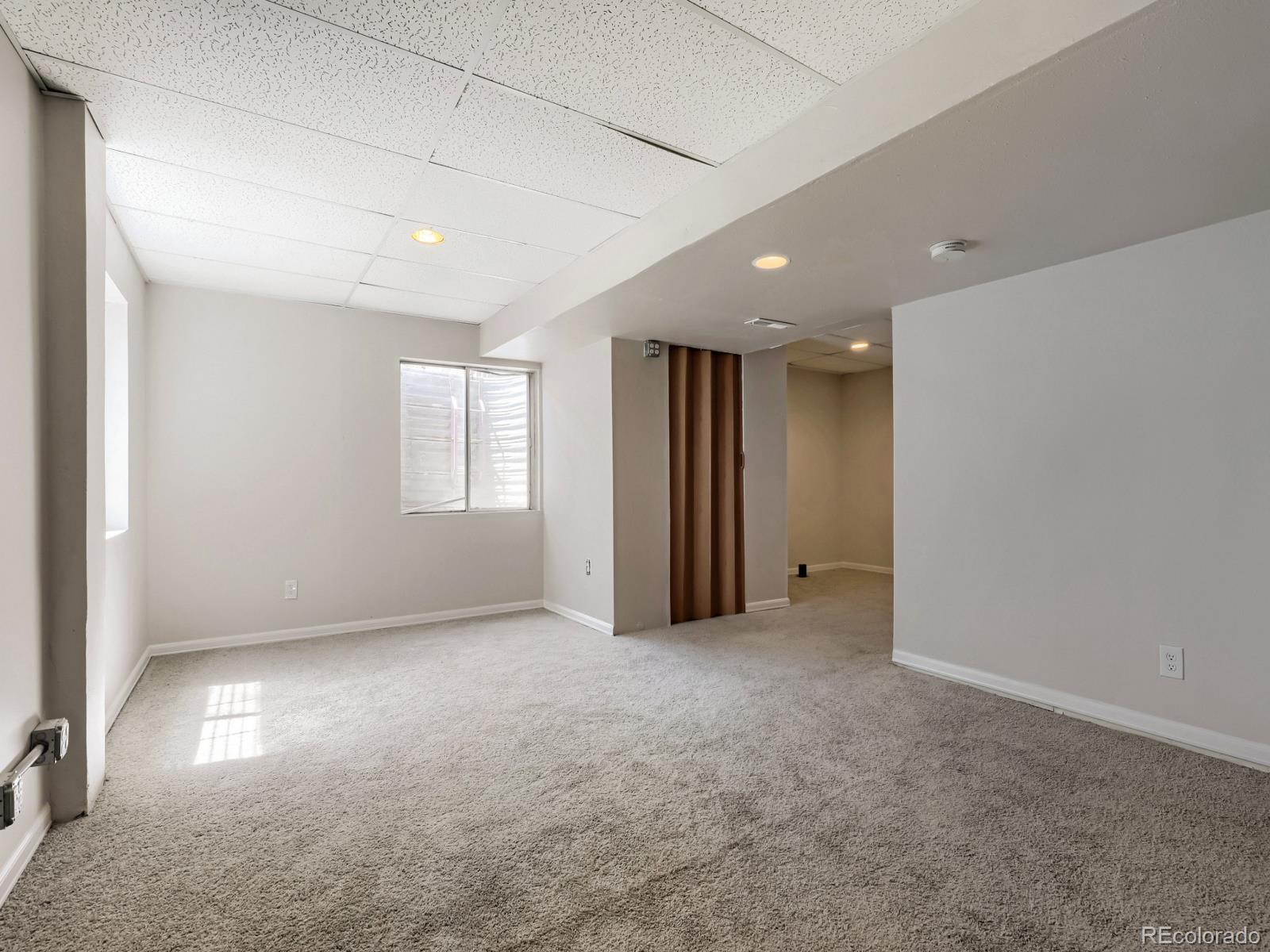 MLS Image #26 for 19372 e 41st avenue,denver, Colorado