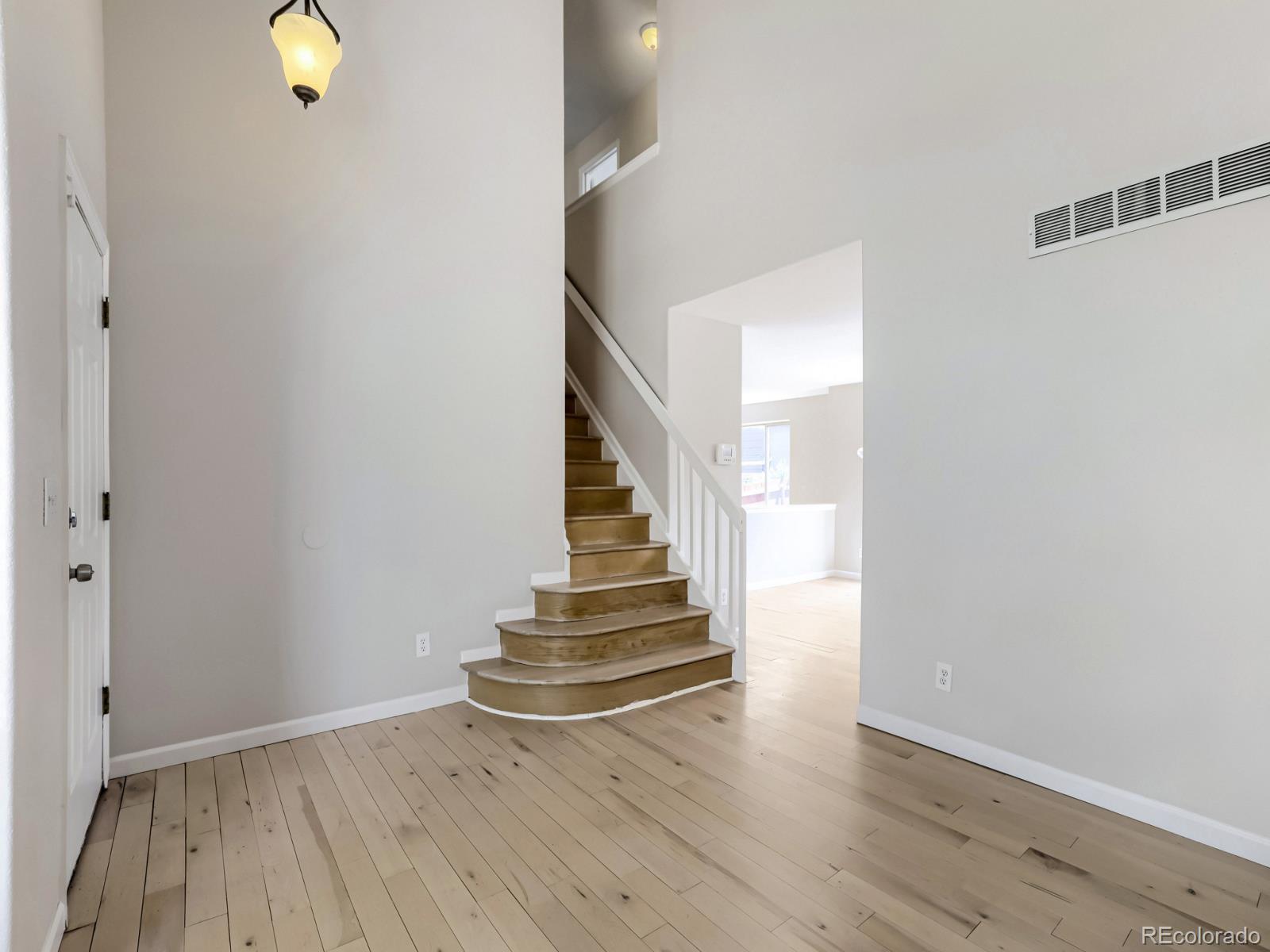 MLS Image #3 for 19372 e 41st avenue,denver, Colorado