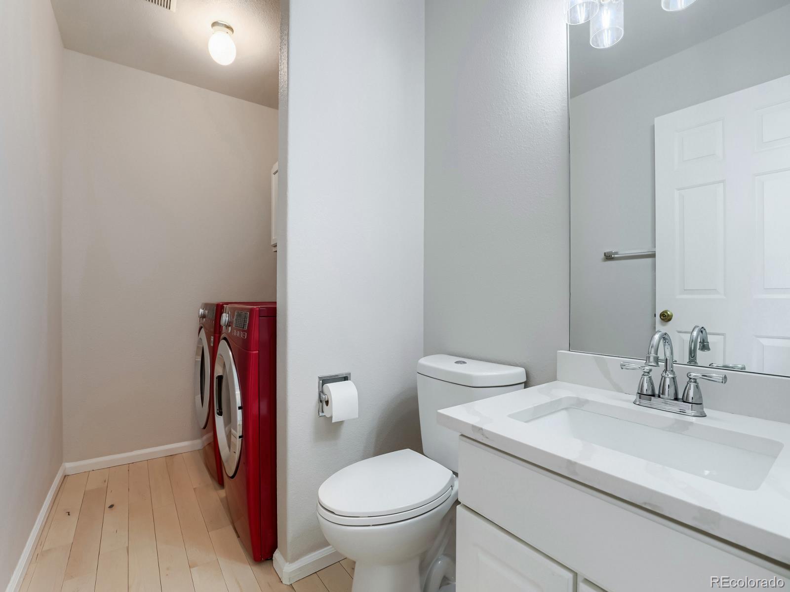 MLS Image #5 for 19372 e 41st avenue,denver, Colorado