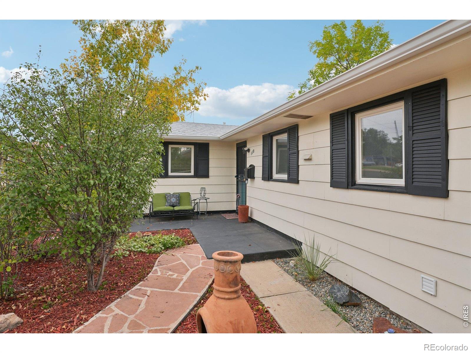 MLS Image #2 for 1110 s quitman street,denver, Colorado