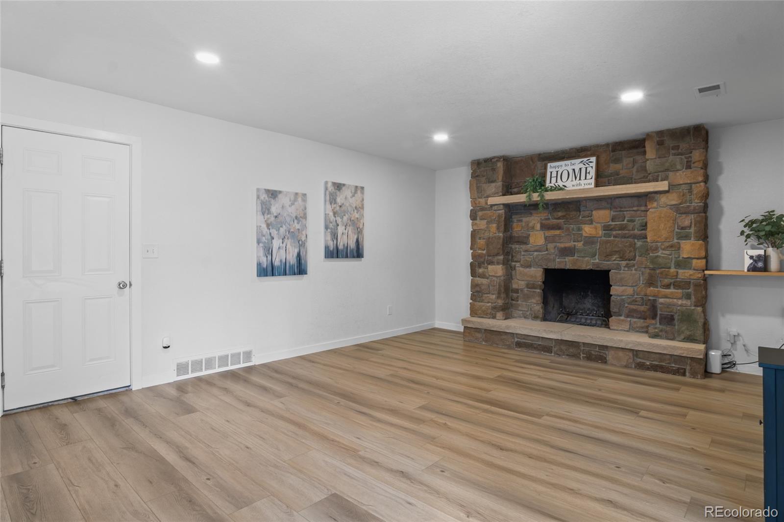 MLS Image #12 for 7439 s teller street,littleton, Colorado