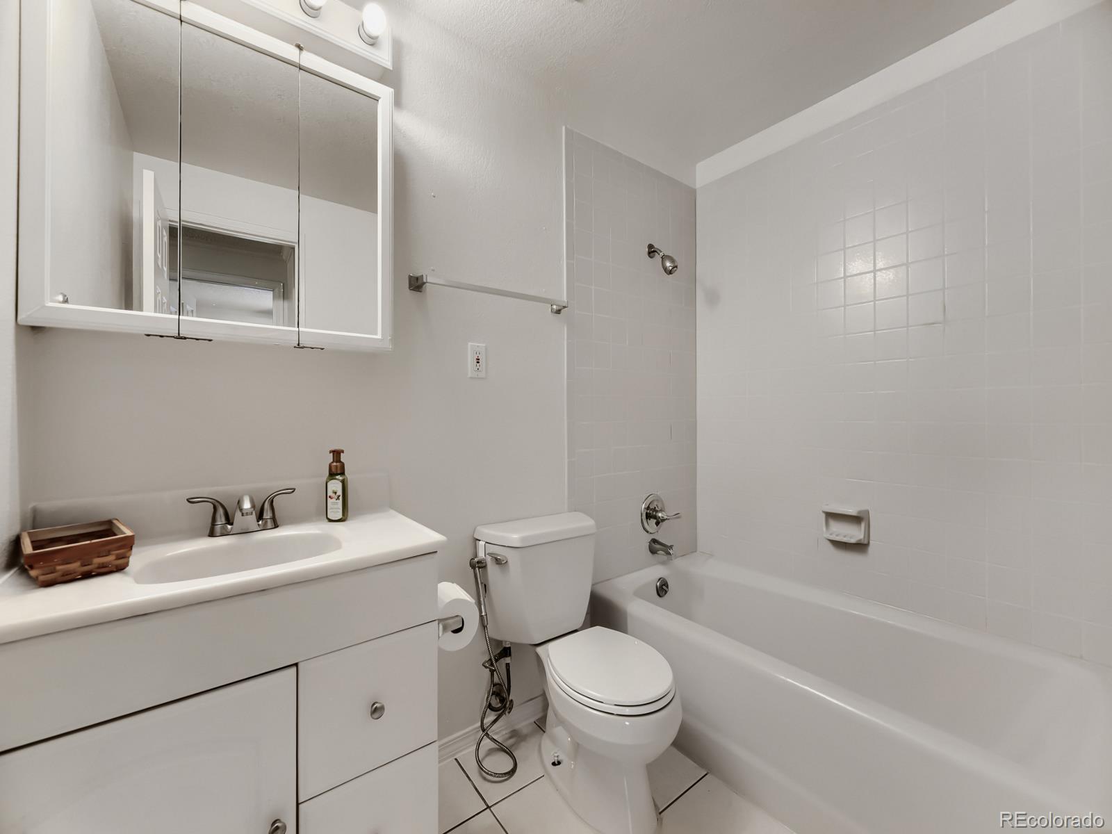 MLS Image #16 for 2011 s carr street,lakewood, Colorado
