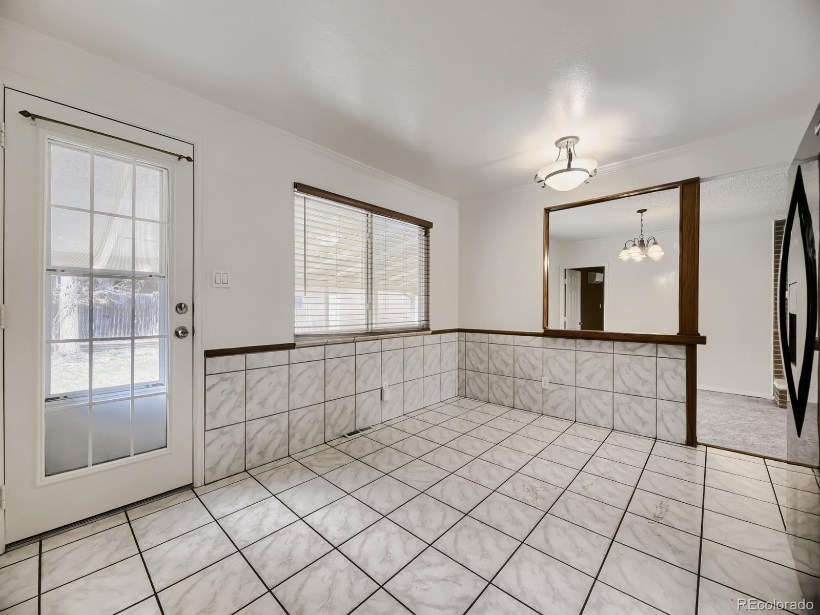 MLS Image #7 for 2011 s carr street,lakewood, Colorado