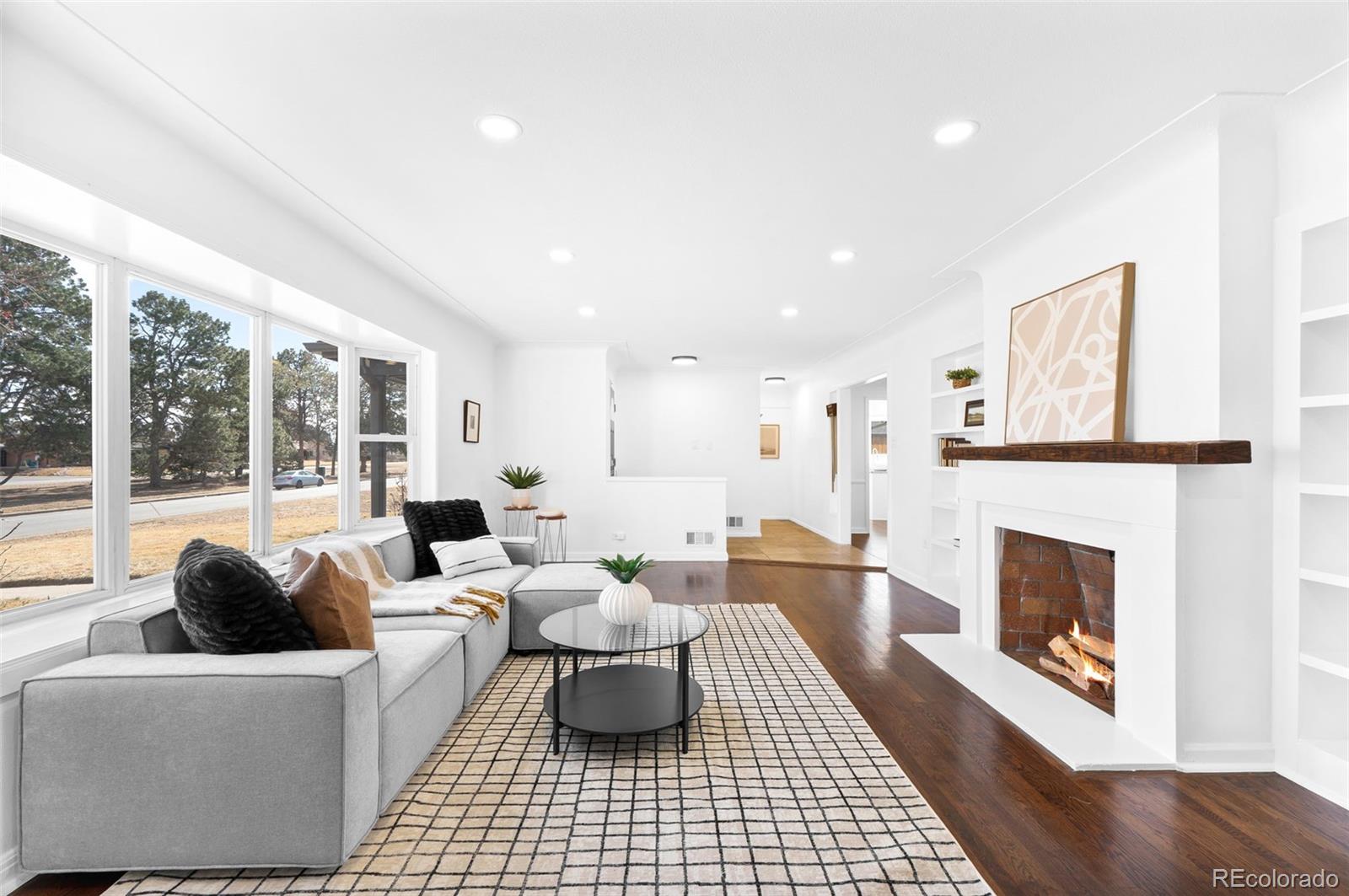 MLS Image #11 for 3035 n monaco st parkway,denver, Colorado