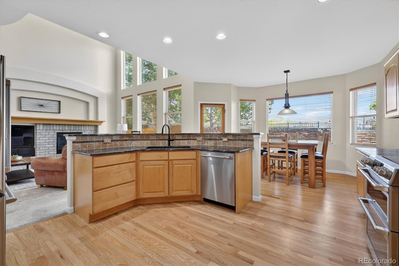 MLS Image #4 for 7028  russell court,arvada, Colorado