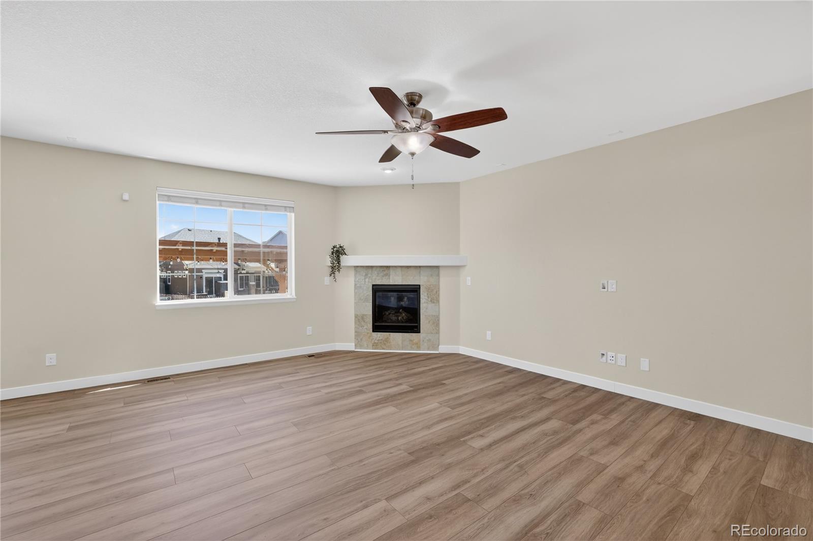 MLS Image #13 for 22 n newcastle court,aurora, Colorado