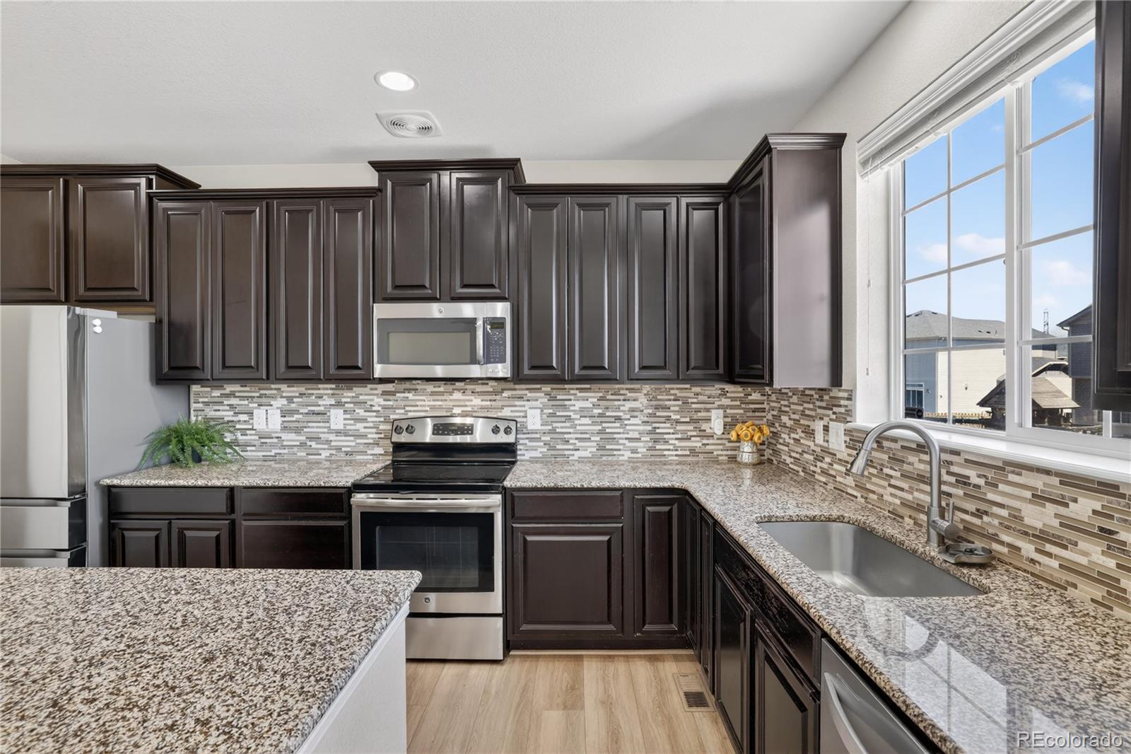 MLS Image #18 for 22 n newcastle court,aurora, Colorado
