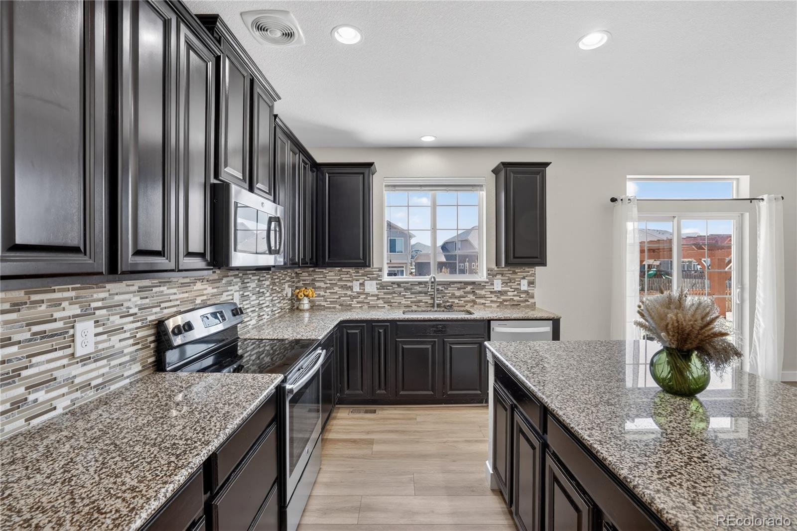 MLS Image #19 for 22 n newcastle court,aurora, Colorado