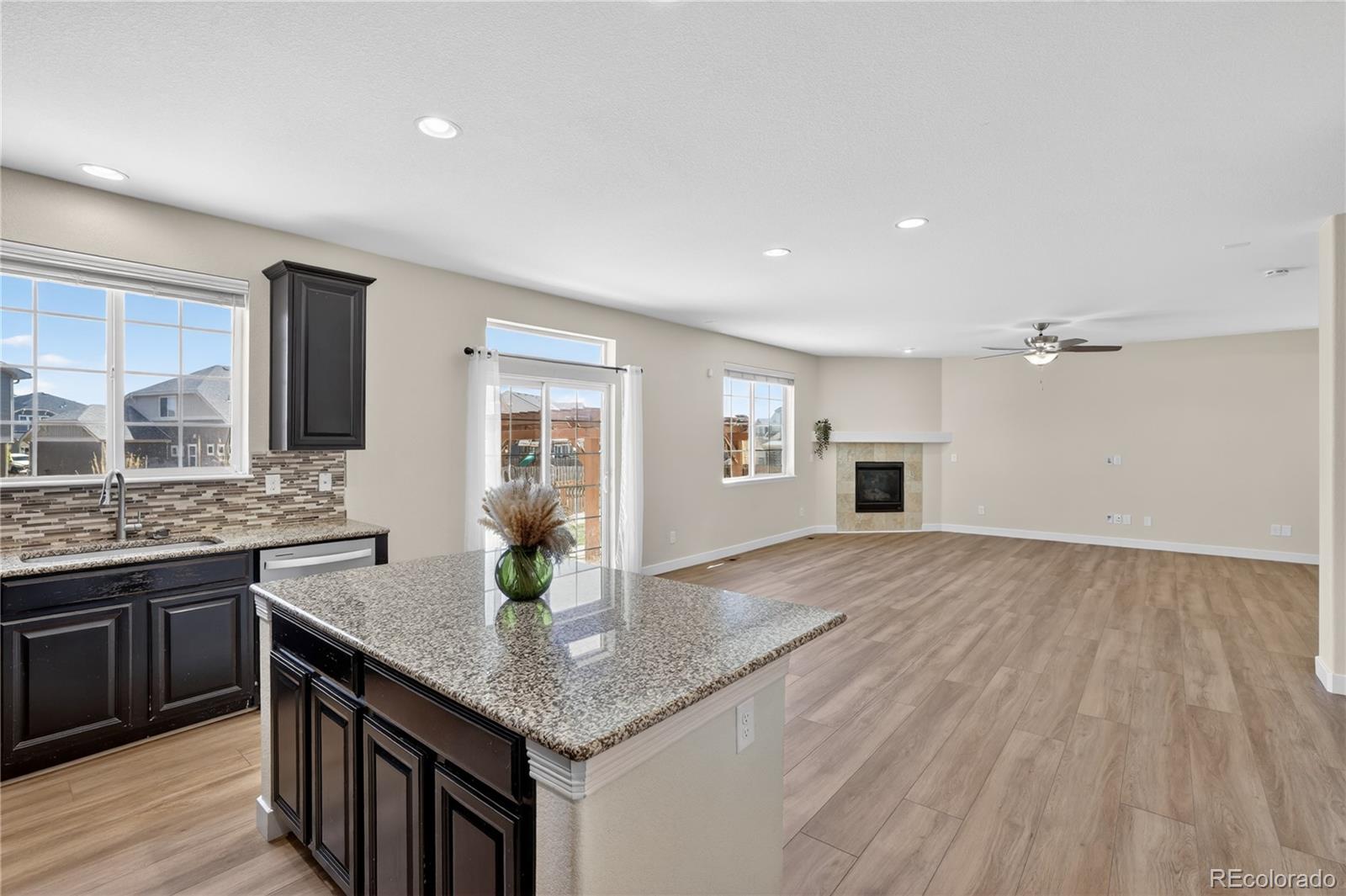 MLS Image #20 for 22 n newcastle court,aurora, Colorado