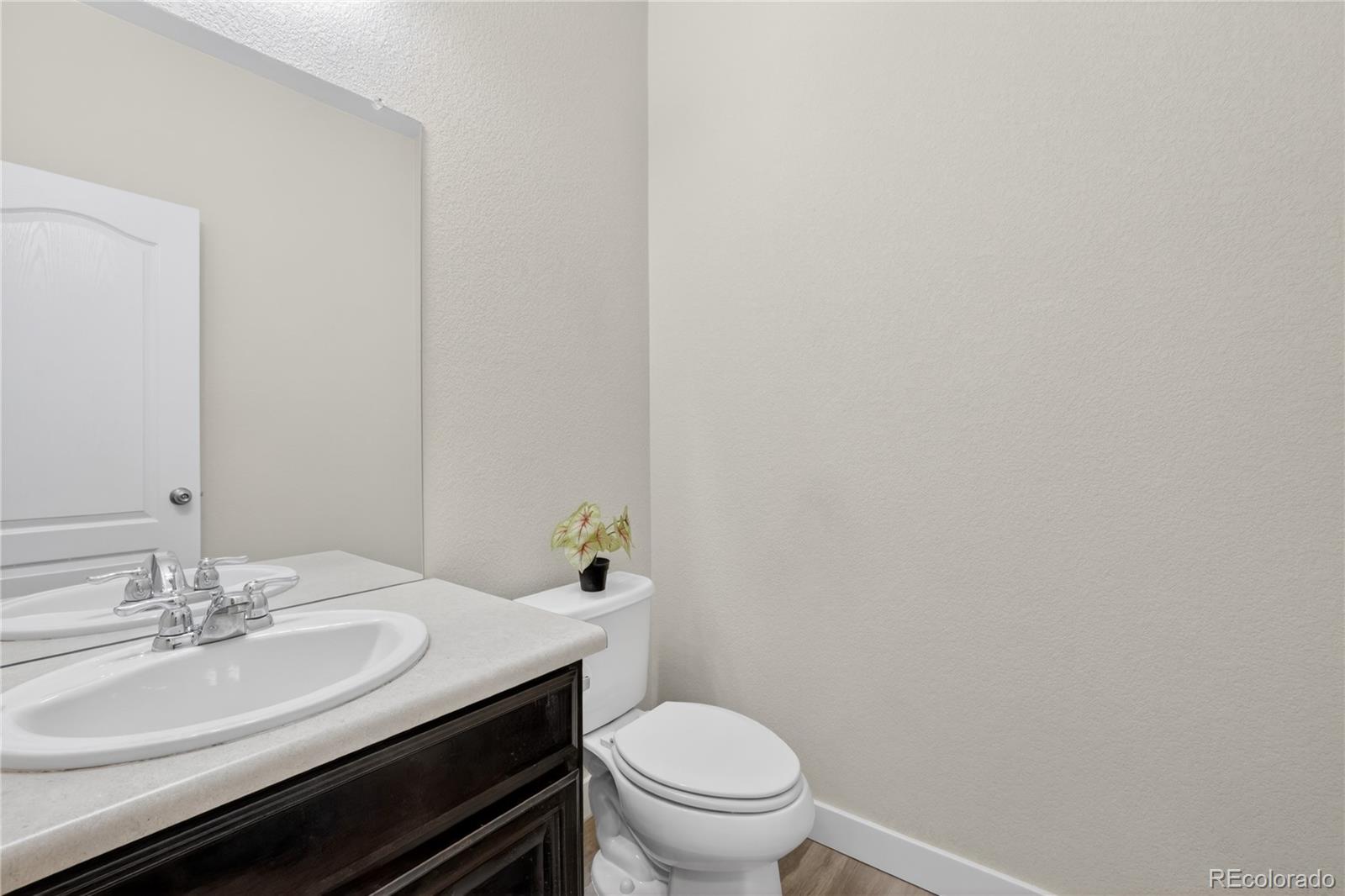 MLS Image #21 for 22 n newcastle court,aurora, Colorado