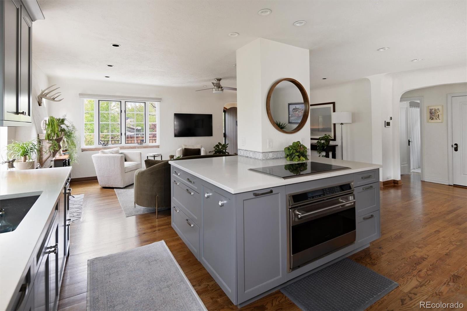 MLS Image #19 for 956 s elizabeth street,denver, Colorado