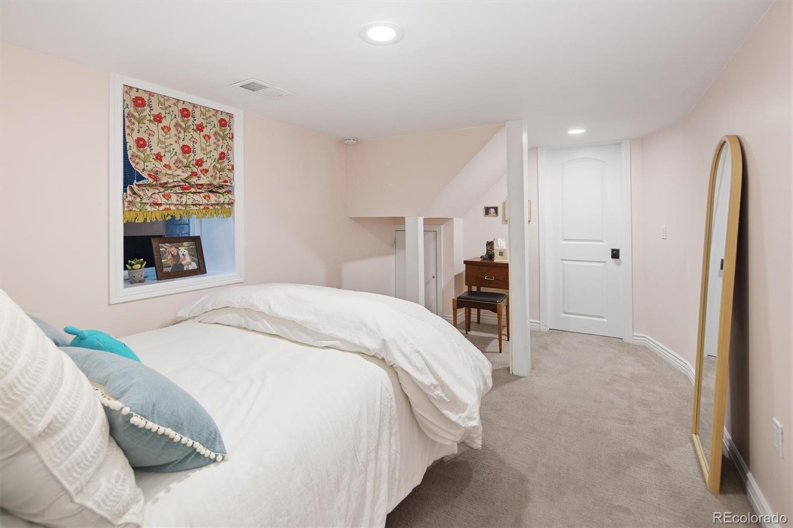 MLS Image #46 for 956 s elizabeth street,denver, Colorado