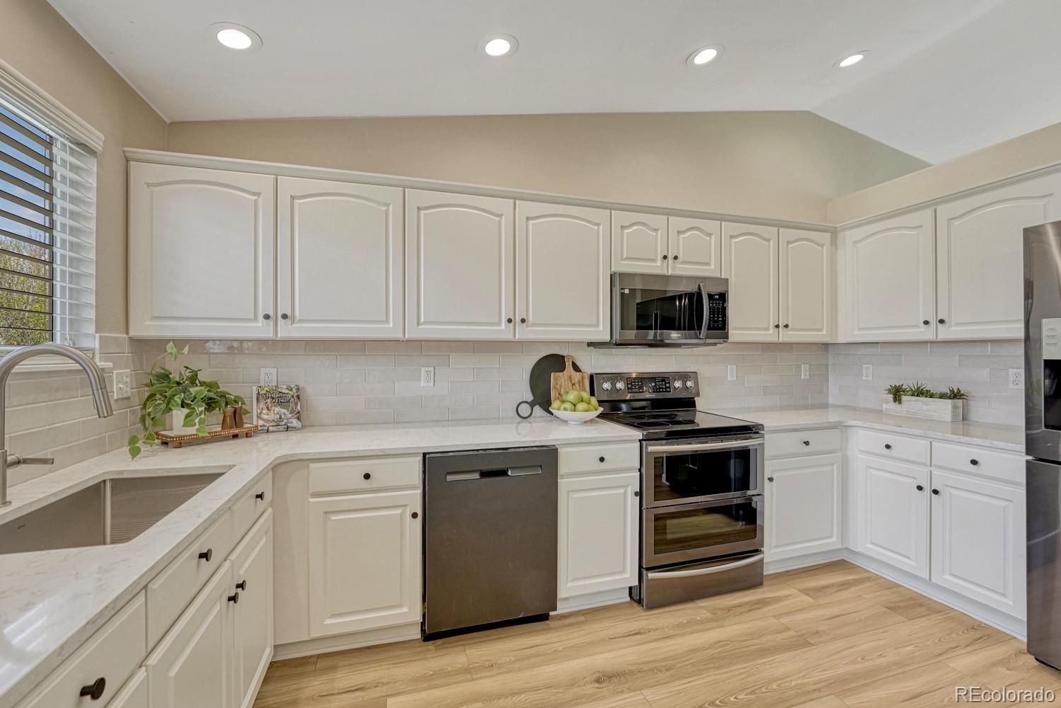 MLS Image #5 for 1059  riddlewood lane,highlands ranch, Colorado