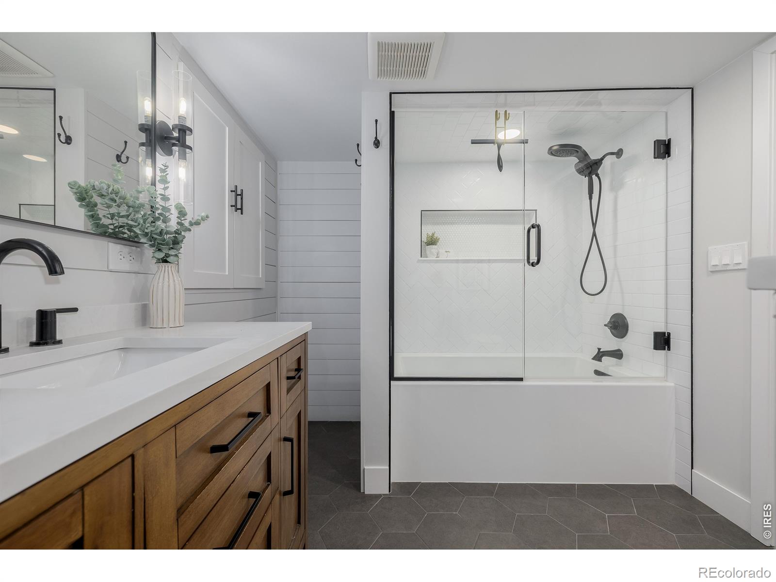 MLS Image #22 for 235 s humboldt street,denver, Colorado