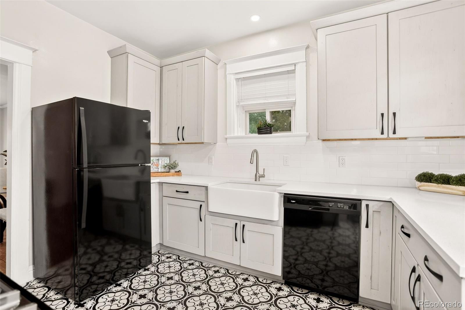 MLS Image #12 for 28 w cedar avenue,denver, Colorado